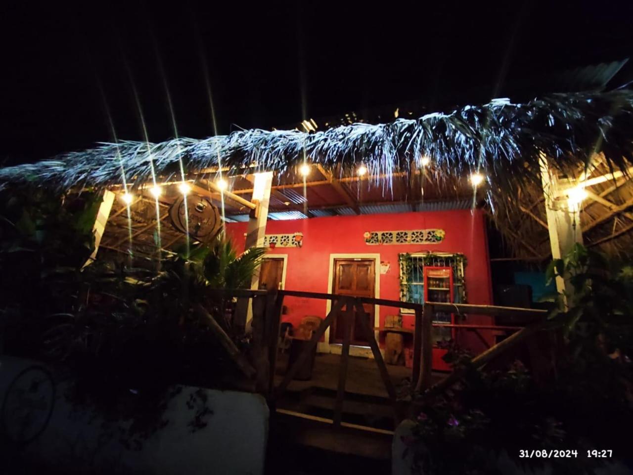 Mamacita Cafe House Hotel Мойогалпа Екстериор снимка